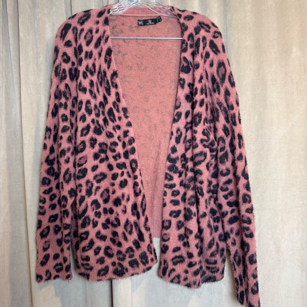 Volcom Pink and Black Leopard Cardigan‎ fuzzy soft Y2K 00s retro